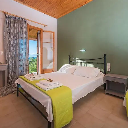 Katerina Apartment Meson Yerakarion